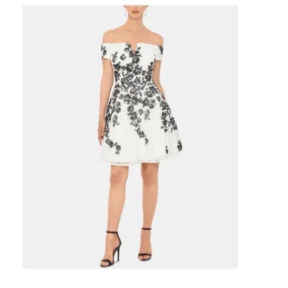 chinese dress ladies The Lace Ellie Nap Dress in White Lace